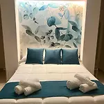 Kora Suites&pool بيت ضيافة 4*