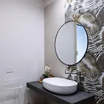 Kora Suites&pool بيت ضيافة