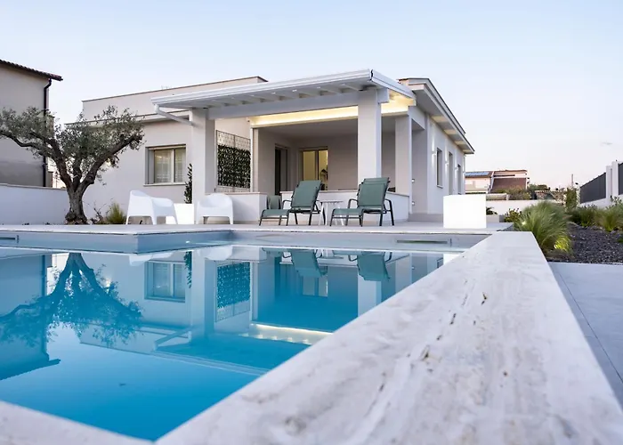 Kora Suites&pool