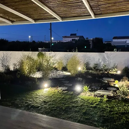 Kora Suites&pool Guest house