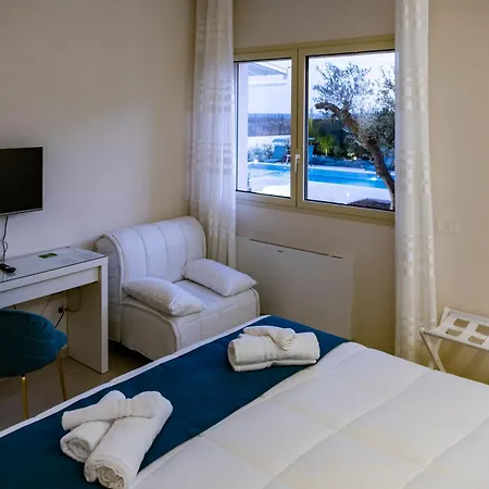 Kora Suites&pool Guest house San Leone