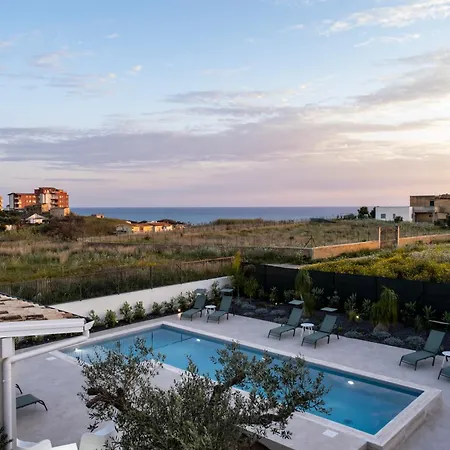 Kora Suites&pool 4*