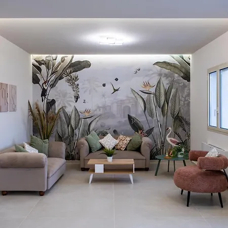 Πανσιόν Kora Suites&pool *